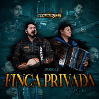 Desde La Finca Privada (En Vivo)