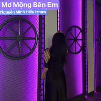 Mơ Mộng Bên Em