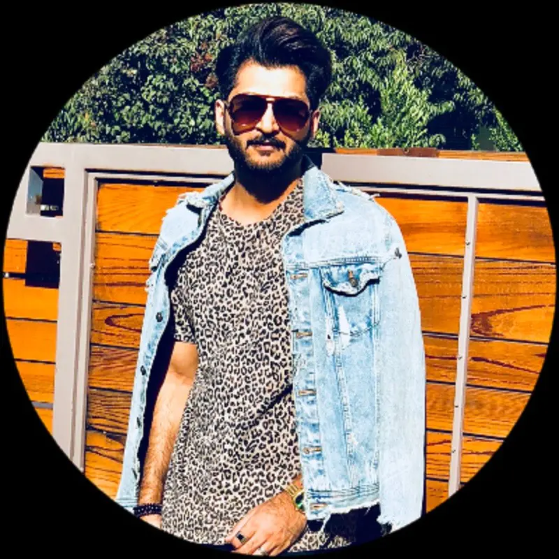 Bilal Saeed says he knows how to 'respect' women after physically attacking  one - Comment - Images