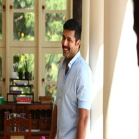 Jayam Ravi Songs: Listen Jayam Ravi Hit Songs on Gaana.com