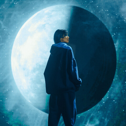 Bajo La Misma Luna Song Download: Bajo La Misma Luna MP3 Spanish Song