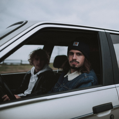 Quand la ville dort encore Songs Download Quand la ville dort encore