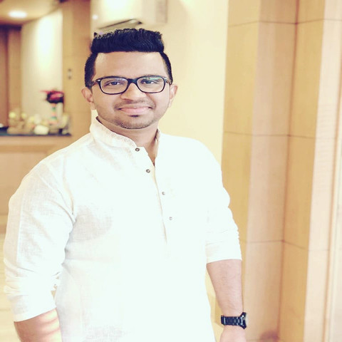 Nikhil Mathew Songs Download Nikhil Mathew Hit MP3 New Songs Online